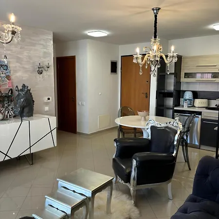 La Dolce Luxury Castagner With Private Parking Apartman *