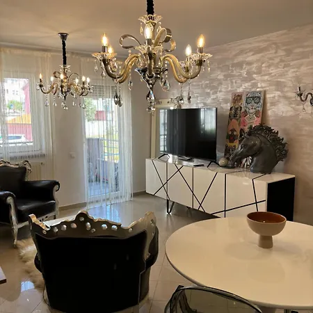 Apartman La Dolce Luxury Castagner With Private Parking *